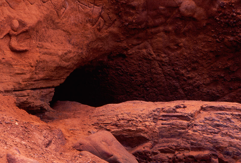 Beach Cave &copy; Dennis Mojado