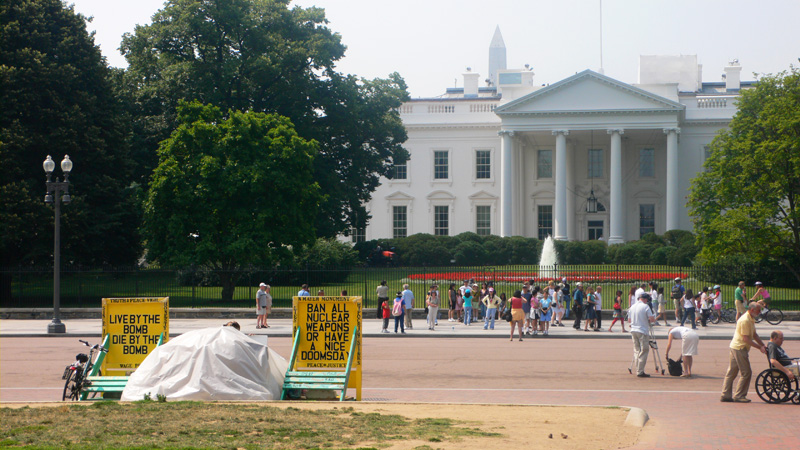 White House North Lawn &copy; Dennis Mojado